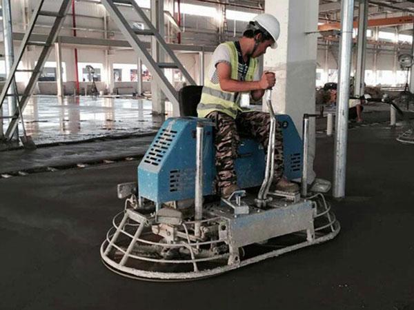 雙磨盤混凝土收光機